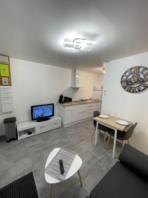 La Maisonnette Saint-Quentinoise Екстер'єр фото